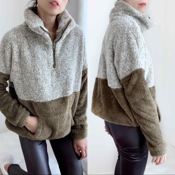 Cozy Sherpa Pullover- OLIVE - Picture 5 of 12